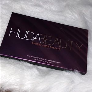 Huda Beauty Eyeshadow